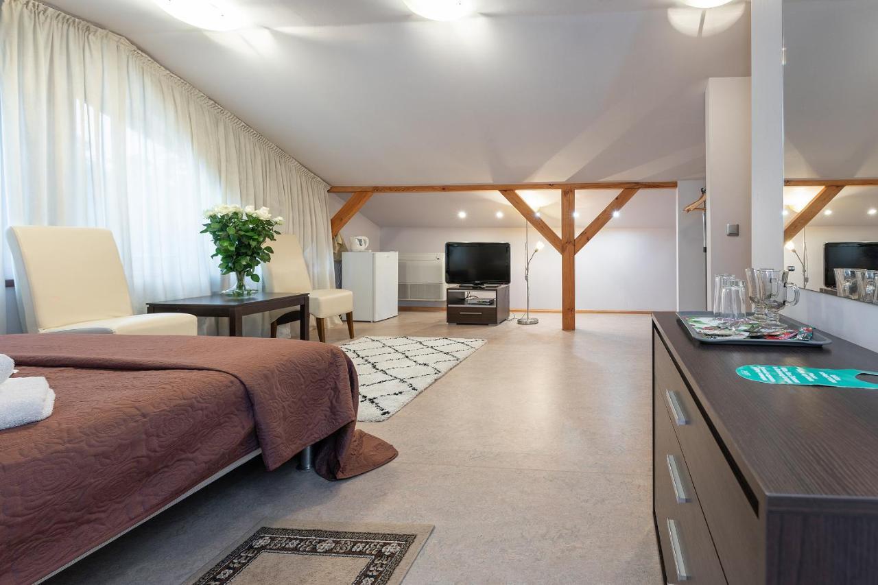 Valensija Hotel Jūrkalne Kültér fotó