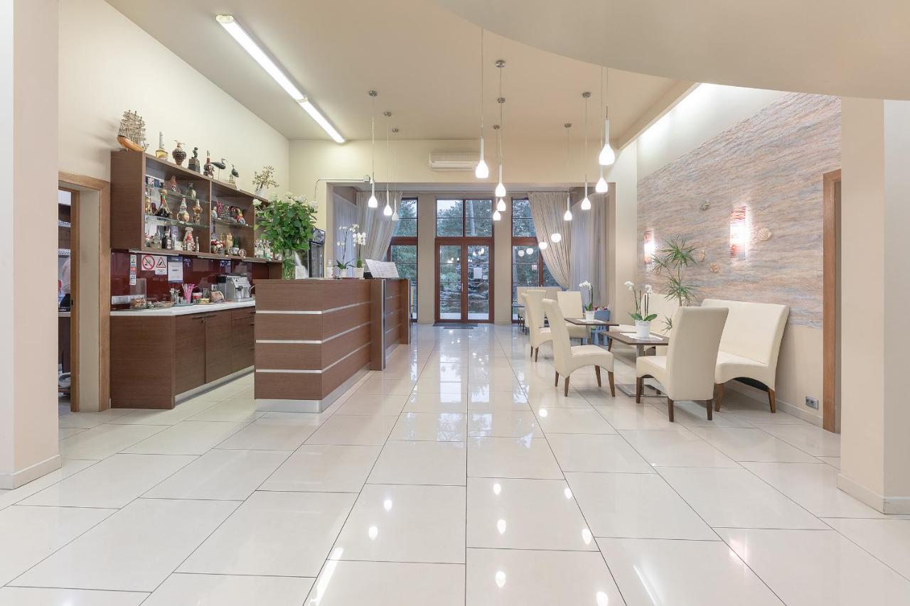 Valensija Hotel Jūrkalne Kültér fotó