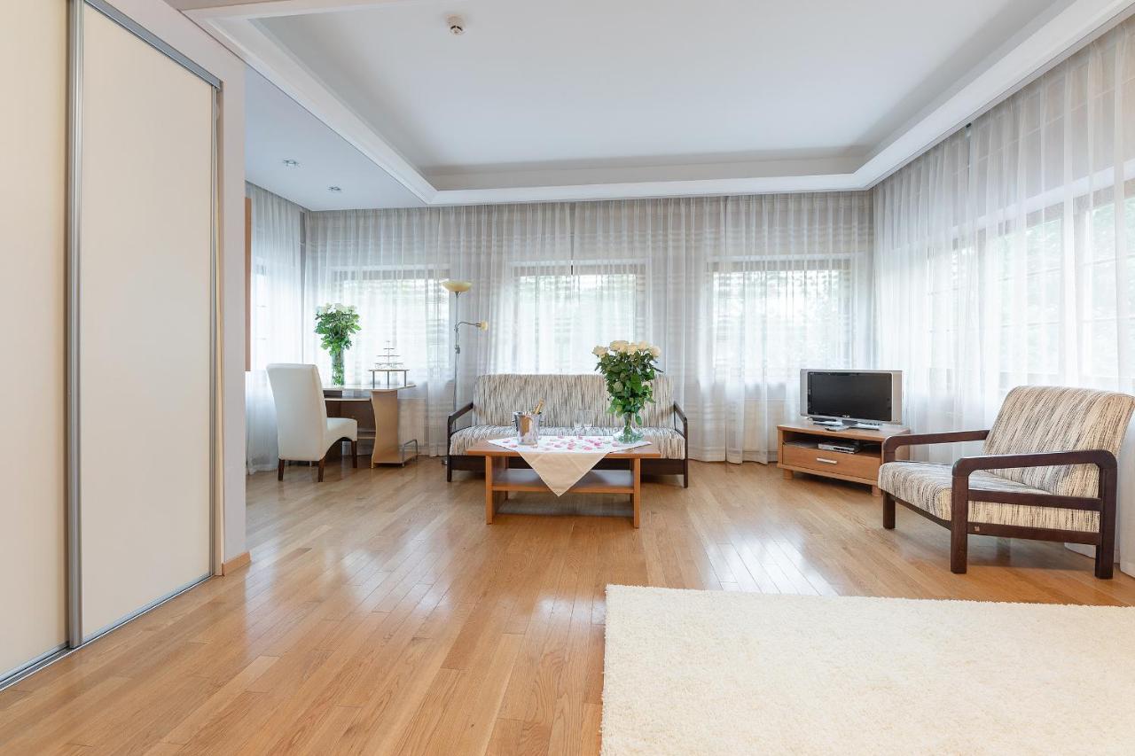 Valensija Hotel Jūrkalne Kültér fotó
