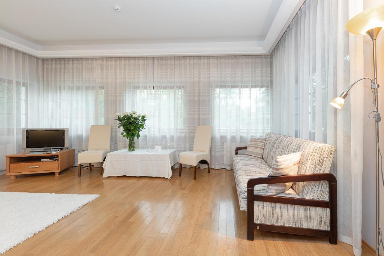 Valensija Hotel Jūrkalne Kültér fotó